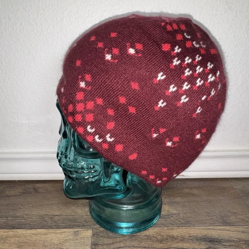 Columbia Women's Reversible Maroon Pink Beanie